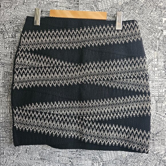 H&M Bandeau Stretch Woven Skirt- Medium - Picture 1 of 4